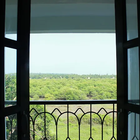 Oyo 9361 Peaceful Candolim North Goa